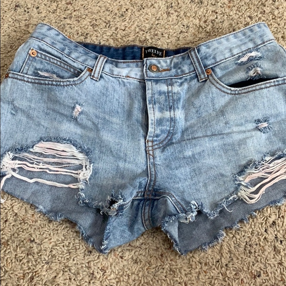 Super cute blue jean shorts